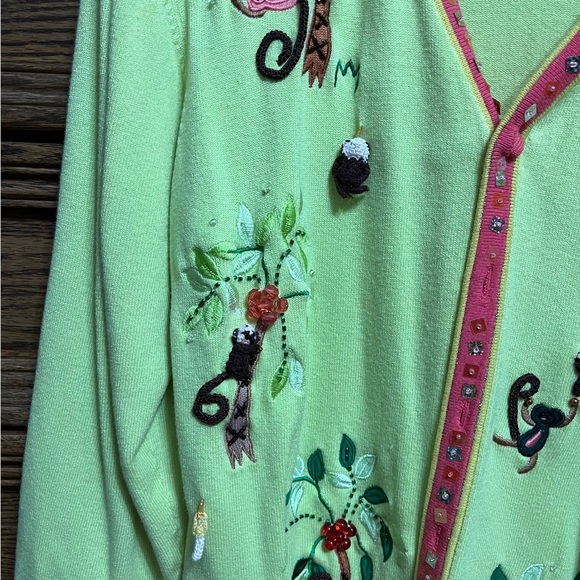 Bereck embellished long sleeve green sweater, size Large, smoke free, bundle - Picture 3 of 7